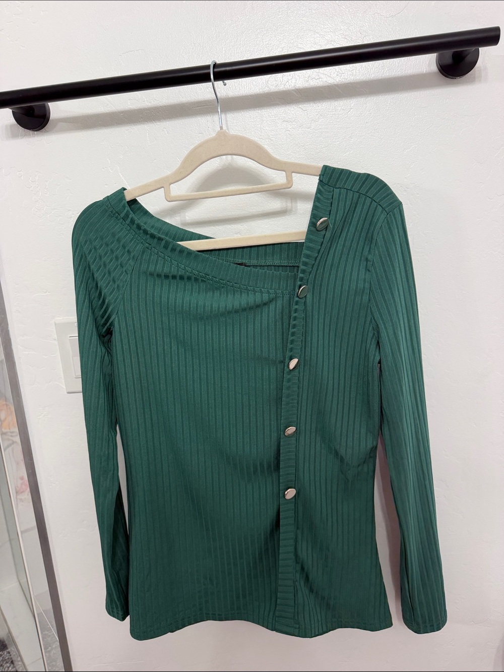 Women's Asymmetric Button-Front Ribbed Long Sleeve Dress - Forest Green